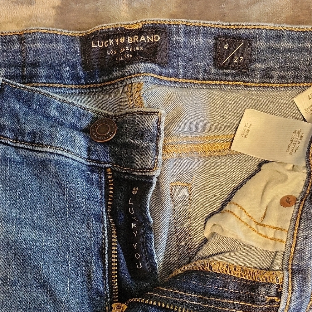 Lucky Brand Light Blue Straight Leg Jeans - Picture 4 of 4
